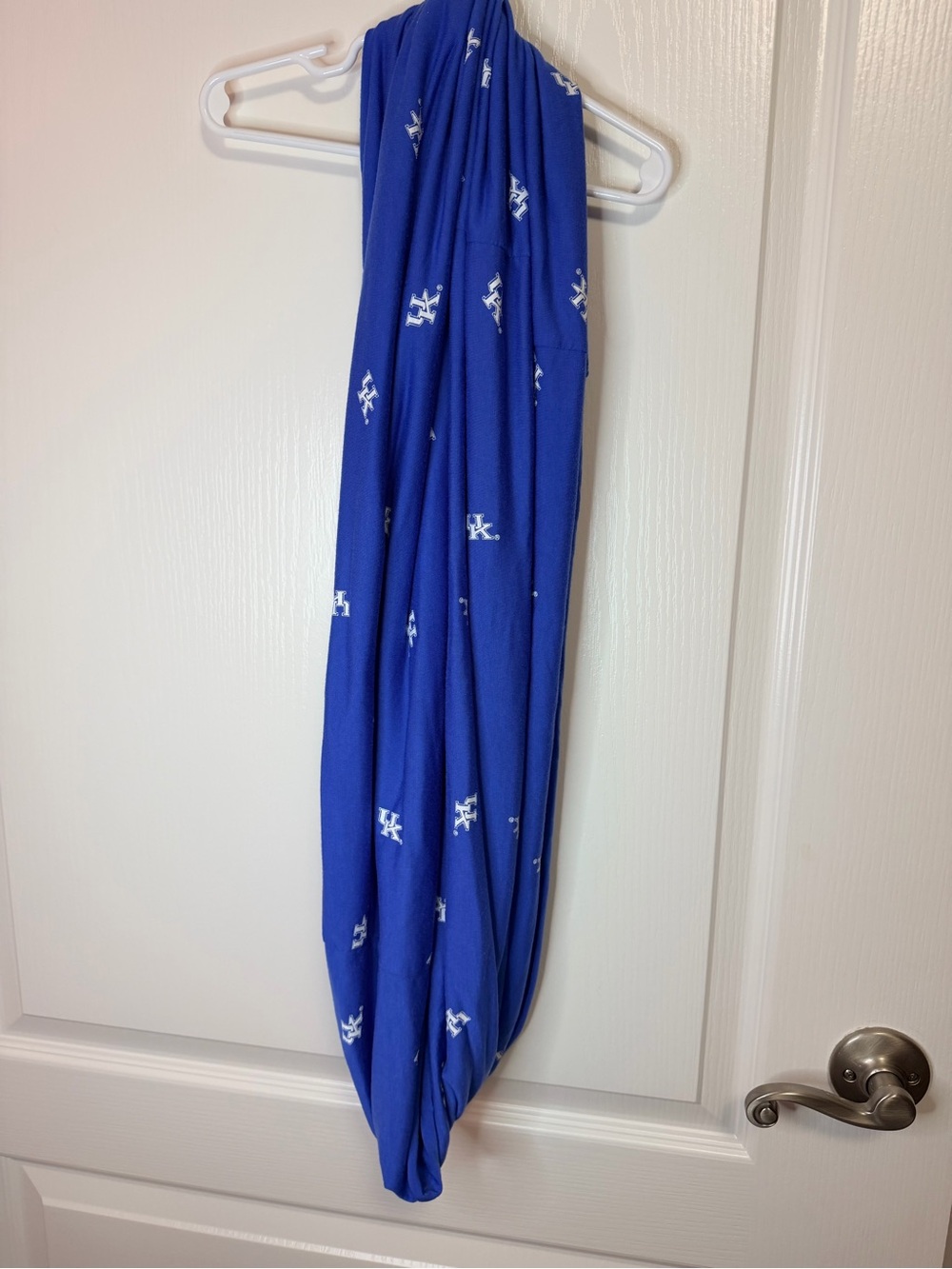 Chicks-D Kentucky Wildcats Infinity Scarf with White Logo Motifs
